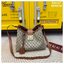 Gucci Padlock large shoulder bag กระเป๋าสะพายใบใหญ่ ในคอลเลกชั่น Pre-Fall 2025 แพดล็อกนำเสนอรูปทรงร่วมสมัยที่สามารถใช้งานได้หลากหลายสไตล์ สวยผู้ดีรูปทรงใช้งานง่าย วัสดุหนังแคนวาส