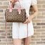 COACH F32203 MINI BENNETT SATCHEL IN SIGNATURE CANVAS กลับมาอีกครั้ง!! กับกระเป๋าทรงหมอนยอดฮิต 🥳 มีกี่สีก็ขายหมด วัสดุหนังแคนวาสเคลือบลาย ทรงสวยใช้งานได้ทุกโอกาส ภายในโล่งกว้างใส่ของได้เยอะ มีหูจับในตัว และสายสะพาย crossbody ปรับได้ตามตัว ใบนี้ไม่