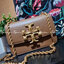TORY BURCH ELEANOR SMALL CONVERTIBLE SHOULDER BAG ฮอตไอเท็ม รุ่นนี้ขายดีขายหมด สวยหรู คุณหนู ผู้ดี!! หายากมากแล้วน้า กระเป๋าสะพายข้าง ดีไซน์อยู่ทรง ขนาดกำลังสะดวกใช้สำหรับสาว วัสดุหนังแท้เต็มใบ สีทูโทน เปิด-ปิดด้วยแถบแม่เหล็ก ภายในแบ่งสัดส่วนได้เป็นอย่างด