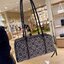 TORY BURCH Small T Monogram Marshmallow Satchel / Tory Burch tote handbag พร้อมส่ง 2 สี ใหม่ล่าสุด กระเป๋าสะพายไหล่ดีไซน์สุดทันสมัย ตัดเย็บสวยงาม ผ้า jacquard ตัดหนัง เปิด-ปิดแบบซิป มีช่องแบ่ง 2 ช่อง มีซิปลับด้านใน ใส่ของได้เยอะมากๆ ค่ะ