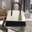 Kate Spade New York Cedar Street Maise CrossBody Bag กระเป๋าถือหรือสะพาย หนังลาย Saffiano สีทูโทนดำขาว สวยอยู่ทรงอด้านหน้าประดับ logo brand เปิดปิดด้วยซิป ภายในมีช่องซิป และช่องเล็ก ใส่กระเป๋าสตางค์ใบยาว ของใช้ ได้เยอะ มีหมุดรองฐานกันรอยสี่มุม มาพร้อมสายส