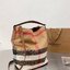 Burberry Ashby In Canvas Check And Leather / BURBERRY VINTAGE CANVAS BUCKET BAG 10" กระเป๋าถือทรงโท้ทผ้าแคนวาสพิมพ์ลายแบรนด์มาพร้อมสายยาวสายหนังแบบถอดใช้งานได้ วัสดุผ้าCanvas เนื้อหนาซับในอย่างดี ลายแบรนด์สวยมากคะ