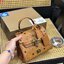 M.C.M MINI HERITAGE SATCHEL IN VISETOS **รอบราคาพิเศษต่ำกว่าทุน** รุ่นหายาก กลับมาให้จับจองกันแล้วจ้า กระเป๋าถือ/สะพายทรงสวยสุดแซ่บ มีดีเทลความงามมากมายในหนึ่งเดียว ความพิเศษคือตัวล็อคกุญแจและพวงหนังห้อยสุดหรู