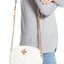 Tory Burch KIRA CHEVRON SMALL CAMERA BAG สาว ๆ ลุคคุณหนูไม่ควรพลาด Collection นี้เลยนะคะ เพราะ Kira Chevron เป็นรุ่นที่ตอบโจทย์และครองใจสาว ๆ ได้อย่างแท้จริง