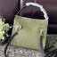 Tory burch lee radziwill pebbled small double bag กระเป๋า Lee Radziwill Double Bag สุดหรู ที่คำนึงถึงการเลเยอร์หนังและหนังกลับอย่างประณีตลงไปในงานดีไซน์ สามารถปรับปากกระเป๋าได้ 3 แบบตามต้องการ พร้อมนำเอาความเป็น American Luxury มาตีความใหม่ผ่านแง่มุมของคว