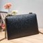 TORY BURCH LIMITED-EDITION SHOULDER BAG รุ่นลิมิเต็ด กับกระเป๋าสะพายไหล่ทรงผู้ดี ที่ผลิตมาในจำนวนจำกัด โดดเด่นด้วยอะไหล่ทองคลาสสิคหรูหรา