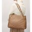 Tory Burch Kira chevron tote bag กระเป๋าทรง Tote สุดหรู ใบใหญ่ จุของได้เพียบ! วัสดุหนังแท้(Geniune Leather) หนังนิ่ม นุ่มมือมากกก มาพร้อมสายสะพายไหล่ต่อโซ่สลับหนัง อะไหล่ทองทั้งใบ ด้านข้างมีกระเป๋าเพิ่มทรงได้ ด้านในเปิดปิดด้วยกระดุมแม่เหล็ก มีช่องแบ่งใส่ข