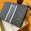 พร้อมส่ง 15 แบบ LV Pochette Voyage MM / LV Clutch กระเป๋าถือทรงคลัช ทรงพอช เกรดออริ สลับแท้ 1:1 ใช้ต่างประเทศได้ ใช้ได้ทั้งชายหญิง