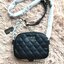 Guess Sweet Candy Mini Crossbody Bag กระเป๋าสะพายขนาดมินิ วัสดุหนังpu หนังนิ่ม มีดีเทลเย็บลายตารางรอบใบ เปิดปิดใช้งานด้วยซิปเดียว ใส่ไอโฟนพลัสได้ทุกรุ่น สายสะพายโซ่ต่อหนัง ปรับระดับได้ สะพายออกมาแล้วคล่องตัวเลยคร้า!!