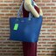 ของแท้ Kate Spade new york shopping large bag กระเป๋าถือ หรือคล้องไหล่ได้ ด้านหน้ามีโลโก้แบรนด์