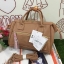 Anello polyester 2 way mini boston bag จากแบรนด์ดังในประเทศญี่ปุ่น กระเป๋าสไตล์คลาสสิค มีโครงปากกระเป๋ากว้างเป็นสัญลักษณ์ วัสดุหนัง pu กันน้ำได้ ภายในมีช่องใหญ่และช่องเล็กด้านข้าง2ช่อง เปิดปิดด้วยซิปคู่ มีตัวล็อคที่หูจับ ด้านหน้ามีช่องซิปเล็กใช้งานได้จริง
