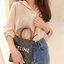หนังแท้ CELINE MINI VERTICAL CABAS IN TRIOMPHE CANVAS AND CALFSKIN WITH CELINE PRINT / CELINE TOTE พร้อมส่งที่ไทย กระเป๋าโท้ททรงตั้ง CABAS TRIOMPHE ขนาดมินิ 17cm งานหนังแท้ CALFSKIN ทั้งใบ พร้อมหูหิ้วสองข้างและสายสะพายหนังแบบถอดได้ ภาพสินค้าถ่ายจากงานขายจ