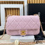 CHANEL FLAP BAG Pearls & Gold-Tone Metal กระเป๋าสะพายดีไซส์คลาสสิคหนังแท้แต่งมุก เกรดออริ สลับแท้ 1:1 ใช้งานต่างประเทศได้ ภาพถ่ายจากงานขายจริง