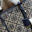 ของแท้ 💯% Tory burch perry monogram jacquard triple compartment tote ครั้งแรกกับลายโมโนแกรม ที่ได้รับแรงบันดาลใจมาจากโลโก้สุดคลาสสิกในกระเป๋าทรงtote bag T Monogram ที่ใช้การทอลายแบบแจ็กการ์ดสุดประณีต