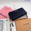 MIU MIU LONG ZIPPER WALLET / MIU MIU WALLET กระเป๋าสตางค์ใบยาว น่ารักพาใจฟู ดีไซน์น่ารักน่าใช้มาก เรียบง่ายแต่มีความโดดเด่นเปิด-ปิดด้วยซิป ภายในมีช่องใส่บัตร และใส่ธนบัตรได้ พร้อมช่องซิปแยกใส่เหรียญได้อีก พกพาง่าย