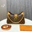 LV Twinny Monogram Reverse Bag กระเป๋าสะพายสุดคลาสสิก สวยหรู แต่งขอบหนังพร้อมตกแต่งตัวล็อกแบบ S Lock สุดไอคอนิกและหูจับสายโซ่ถักอย่างลงตัว มาพร้อมสายสะพายที่ปรับเป็นสายสั้นเพื่อคล้องแขนและสะพายไหล่หรือปรับเป็นสายยาวสำหรับสะพายเฉียง แมตช์ได้กับการแต่งกายทุ