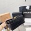 Chanel Small Flap Bag gold-tone metal, black / Chanel Bag / Chanel Box พร้อมส่ง กระเป๋าสะพายใบเล็ก 2023 คอลใหม่ ใช้งานต่างประเทศได้ ภาพถ่ายจากงานขายจริง