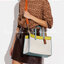 COACH FIELD TOTE 30 IN COLORBLOCK WITH COACH BADGE ((C0777)) พร้อมส่งอีกครั้ง! ไม่มีสักใบยังไงไหว สีคือผู้ดี แจ่มใส ละมุนตา ไม่ฉูดฉาด แถมคุณภาพเต็ม100 เหมือนเดิมเลยค่ะ! กระเป๋าทรงTote ใบใหญ่ หนังแท้อย่างดี ลายหนังสวยมากๆ หลงรักแน่นอน คอนเฟิร์มค่าา! สีที่ใ