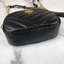 Tory Burch Kira Chevron Small Camera Bag กระเป๋าสะพายทรงกล่อง ซิปบน อะไหล่ทอง สายสะพายยาวแบบครอสบอดี้ งานสวยปั๊มทุกจุดเป๊ะทุกมุม เปิด - ปิดกระเป๋าด้วยซิป ด้านในโล่ง มีช่องซิป 1 ช่อง มาพร้อมสายสะพายยาว ปรับระดับได้ค่ะ
