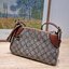 GUCCI GG emblem small shoulder bag กระเป๋าสะพายทรงพอช ขนาดน่ารักมากๆ ทรงสวยคลาสสิค เทรนด์กระเป๋าปุ๊กปิ๊กมาแรงมาก