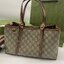 GUCCI GG Emblem small tote bag กระเป๋าทรงโท้ทสะพายไหล่รุ่นใหม่ ขนาดกำลังสวย ใส่ของได้แบบจุกๆ หูสะพายปรับและถอดออกได้ เก๋มากๆ คลาสสิคไม่มีเบื่อ