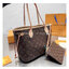 LV Neverfull Monogram Tote Bag กระเป๋าทรงโท้ทสะพายไหล่ใบใหญ่ขนาดกำลังสวย มาพร้อมใบลูก คลาสสิคที่สุด เป็นอีกรุ่นที่มีคนใช้กันทั่วบ้านทั่วเมือง ฮิตแบบไม่ต้องพูดเยอะ