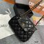 Chanel Flap Bag On Chain กระเป๋าสะพายสีดำคลาสสิก มาพร้อมสายโซ่สีทองสลับหนัง ใบขนาดกำลังสวย ใช้ถือออกงานคือปังมากกก รีบคว้าด่วนค่ะ!!