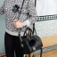 รุ่นใหม่ล่าสุด ขนาด มินิ หนังแกะสวยมากคะ สีเข้าใหม่ >> สี classy black รุ่น KEEP quited leather Pillow bag สวย น่ารัก ขนาดตอบทุกโจทย์การใช้งาน เห็นแล้ว #หลงรักเลยคะ ตัวกระเป๋าขนาดกำลังดี จุของคุ้ม หนังแกะ สวยมาก ดูแลรักษาง่าย #ตกแต่งด้วยพวงกุญแจปอมๆ