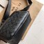 COACH GRAHAM CROSSBODY IN SIGNATURE CANVAS (COACH C4149) กระเป๋าครอสบอดี้รุ่นยอดฮิตสำหรับหนุ่มๆ ที่สาวๆก็ใช้ได้!! รูปทรงดีไซน์คลาสสิค ใช้งานสะดวก วัสดุหนังแคนวาสเคลือบลาย เปิด-ปิดด้วยซิป ภายในเป็นช่องโล่ง ใส่ของสำคัญได้ครบ สายสะพายปรับได้ตามตัว มีมาให้ช้อ