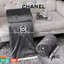 VIP GIFT 】Best Gift! Chanel Blanket พร้อมส่งไอเท็มแนะนำ ผ้าห่มนุ่มนิ่ม ขนปุยๆๆ สบายผิวมาก เนื้อผ้านิ่มฟูนุ่มใช้ได้ทุกโอกาส ขนาดกำลังดี พกพาสะดวก สามารถพกไว้ใช้ในรถ ใช้ในออฟฟิศได้ จะซื้อใช้เองหรือมอบเป็นของขวัญก็ดูดีพร้อมส่งที่ไทย ราคาสุดคุ้มไม่ต้องรอพรีฯ