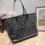 GOYARD ANJOU REVERSIBLE TOTE กระเป๋าสะพายทรงโท้ท ใบใหญ่จุใจ!! กลับด้านใช้ได้ทั้ง 2 ด้าน มาครบสีขายดี เลิศทุกสี รูปทรงคลาสสิค ดีไซน์เป็นเอกลักษณ์ ใช้งานได้หลากหลาย