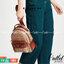 Coach Campus Backpack In Signature (Small) สาว ๆ คนไหนที่ชอบพกของเยอะและต้องการกระเป๋าที่ให้ความคล่องตัว ทะมัดทะแมง ใบนี้แนะนำเลยคะ ขนาดกำลังดี มีความหรูหราตามสไตล์ของ Coach ด้วยผ้าแคนวาสพิมพ์ลายเอกลักษณ์ของแบรนด์ มาพร้อมกับช่องซิปด้านหน้า เหมาะสำหรับจัดเ