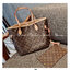 LV 2IN1 TOTE SET กระเป๋าสะพายไหล่ใบใหญ่ทรง tote มาพร้อมใบลูก คลาสสิคที่สุด เป็รอีกรุ่นที่มีคนใช้กันทั่วบ้านทั่วเมือง ฮิตแบบไม่ต้องพูดเยอะ วัสดุหนังแคนวาสปั๊มลายเต็มใบ ปากกระเป๋ามีหูเกี่ยว ด้านข้างมีหนังรูดเก็บทรงได้ ภายในโล่งกว้างมากๆ มีช่องซิปแยกให้ ใบเล