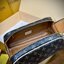 LV Dopp Kit Toilet Pouch / LV Clutch Bag กระเป๋าถือทรงพอชหรือคลัช แบบคลาสสิกสวยงามเป็นเอกลักษณ์ มีหูหิ้วพกพาสะดวก
