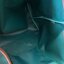 LONGCHAMP BOXFORD TRAVEL BAG L กระเป๋าเดินทางขนาดใหญ่ มาพร้อมสายสะพายที่สามารถถอดได้ ให้คุณเลือกสะพายไหล่หรือถือได้ มีซิปรูดเปิดปิดกระเป๋าที่ให้คุณมั่นใจได้ว่าคุณจัดเก็บไอเท็มของคุณได้อย่างมิดชิด บ็อคฟอร์ด (BOXFORD) สะท้อนความเป็นเอกลักษณ์ของแบรนด์ที่เปี่