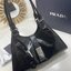 TOP ORI หนังแท้ | เกรดดีสุด PRADA Medium leather tote bag / pradahobo กระเป๋าสะพายทรงโฮโบ คลาสสิคหนังเงาสวยหรูดูแพง ใบใหญ่กำลังดี ดีไซน์ใหม่ล่าสุด ภายในโล่งกว้าง จุของได้สบายๆ