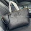 ของแท้ 💯% 】Tory Burch McGraw Top-Zip Satchel เรียกได้ว่าใบเดียวก็เอาอยู่ สำหรับสาวๆที่ชอบทรง Tote Bags และ Crossbody Bags ใบนี้ตอบโจทย์ได้ดี โทนสีเรียบง่ายแต่แฝงไปด้วยความดูดี สุขุมและเป็นผู้ใหญ่