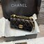 CHANEL 22 Double gold ball bag กระเป๋าสะพายสุดหรูรูปทรงคลาสสิกตลอดกาลไม่มีเอาท์ เพิ่มกิมมิกด้วยลูกบอลสีทองห้อย 2 ข้างปลายสายสะพาย เพิ่มความน่ารักโดดเด่น ดูแพง ผู้ดีคุณหนูลูกคุณมากๆ