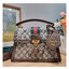 Gucci Queen Margaret Bee Bag / Gucci queen margaret crossbody handbag พร้อมส่ง กระเป๋าสะพายข้าง ดีไซน์สวย โดดเด่นไม่ซ้ำใคร เปิด-ปิดด้วยตัวกดล็อครูปผึ้ง พร้อมแท็กพวงหนังห้อยเก๋ๆ