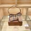BURBERRY VINTAGE BAG VIP GIFT WITH PURCHASE (GWP) พรีเมี่ยมกิ๊ฟ Limited Edition จากBURBERRY วัสดุหนังPVC หนังนิ่ม กระเป๋าสะพายไหล่ทรงสวย เปิดปิดด้วยกระดุมแม่เหล็กด้านใน ภายในมีช่องใส่ของโล่งกว้าง พร้อมช่องซิปอีกหนึ่งช่อง สามารถใส่มือถือ กระเป๋าสตางค์ยาว ข