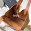 YSL Le 5 À 7 Bea suede tote bag กระเป๋าทรงโท้ทงานหนังกลับ สวยเด่นเป็นเอกลักษณ์มาก ดีไซน์เรียบแต่มากมีอยู่จริง สวยดูแพง ที่ไม่มีตอนนี้คือพลาด