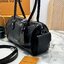 OP ORI หนังแท้ | LV Speedy Cargo Vibe Bag กระเป๋าถือคอลเลกชัน Vibe ผสานดีไซน์ดั้งเดิมยุค'30s เพิ่มความเท่ล้ำสมัยสไตล์นีโอร็อค หนังแท้แวววาวตกแต่งแอดเดรสแท็กลาย Monogram
