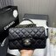 ORI | หนังแท้ Chanel Mini Classic Handbag With Top Handle กระเป๋าสะพายรุ่นคลาสสิกพร้อมหูจับถนัดมือ สวยเรียบหรู 🤍 สินค้าเกรดออริจินอล เทียบแท้