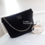 อีกหนึ่งรุ่นที่สาวๆรอคอย Chanel Cosmetics crossbody bag ของแท้ จากเคาเตอร์ VIP COSMETICS GIFT (NOT FOR SALE) ทรงสวย ด้านหน้าประดับโลโก้แบรนด์สุดหรู วัสดุผ้าขนวูฟ นุ่มมือ น้ำหนักเบา ตัวกระเป๋าอะไหล่ทองพร้อมสายโซ่สุดหรูสีทอง ถอดออกได้ หัวซิปปั๊มแบรนด์ เปิดป