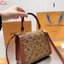 LV Dauphine Capitale Bag / LV HandBag กระเป๋าสะพายข้าง พร้อมหูจับในตัวใช้งานว่าย พิมพ์ลายโมโนแกรมสุดหรูจากแบรนด์ดัง ภายในจุของได้เยอะ ขนาดกำลังสวย ใช้เป็น every look ได้เลยค่ะ ใบนี้คือสวยหรู คุ้มสุดๆไม่ควรพลาดเลยค่า