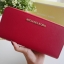 Best seller! งานขายดี รุ่นใหม่คะ Michael kors saffiano Wallet กระเป๋าสตางค์ใบยาว หนัง Saffiano ซิปรอบ สวยหรู มาก อะไหล่ปั้มโลโก้แบรนด์ ด้านในมีช่องใส่บัตร เยอะม้ากกก อีกด้านมีช่องแบงค์+ซิปใส่เหรียญ จุของได้เยอะจริงๆคะ ใส่ iphone 6+ ได้ สวยหรูดูดี อุปกรณ์ค