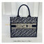 พร้อมส่ง 3 ไซส์ DIOR Medium Dior Book Tote Blue Dior Oblique Embroidery กระเป๋าทรงโท้ท เกรดออริ สลับแท้ 1:1 ใช้ต่างประเทศได้