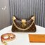LV Twinny Monogram Reverse Bag กระเป๋าสะพายสุดคลาสสิก สวยหรู แต่งขอบหนังพร้อมตกแต่งตัวล็อกแบบ S Lock สุดไอคอนิกและหูจับสายโซ่ถักอย่างลงตัว มาพร้อมสายสะพายที่ปรับเป็นสายสั้นเพื่อคล้องแขนและสะพายไหล่หรือปรับเป็นสายยาวสำหรับสะพายเฉียง แมตช์ได้กับการแต่งกายทุ
