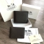 COACH Compact ID Wallet in Sport Calf Leather กระเป๋าสตางค์ใบสั้น ภายในมีช่องใส่บัตร, ธนบัตร มาพร้อมกระเป๋าใส่บัตรใบเล็กอีก 1 ใบ จะมอบเป็นของขวัญหรือใช้เองก็แนะนำค่ะ