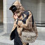 GUCCI x Balenciaga Horsebit 1995 รุ่นเด็ดสุด!! ฮ็อตสุด!! ที่ไม่ว่าใครก็ต้องรอคอย กับโปรเจคสุดเลิศ Balenciaga × Gucci strap shoulder bag กระเป๋าสะพายไหล่/สะพายข้าง ดีไซน์ใหม่ที่คอลแลบระหว่าง 2 แบรนด์สุดโต่งในเรื่องแฟชั่น รับรองความสวยไม่โป๊ะ วัสดุหนังแคนวา